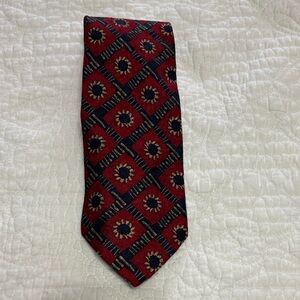Ermenegildo Zegna Men's Silk Tie Red Navy Gold Geometric Medallion Pattern